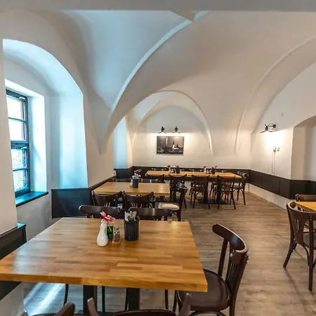 Отель Trebovska Restaurace